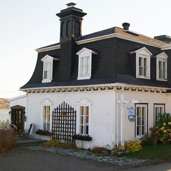 Extérieure de l'Auberge Le Petit Séjour.