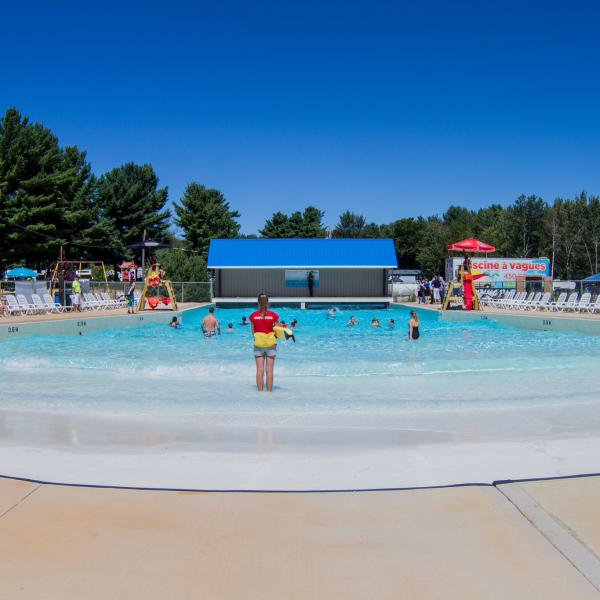 Piscine à vagues.