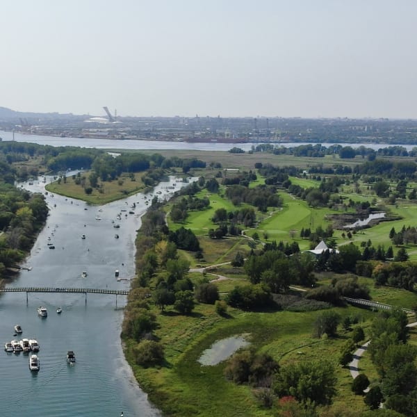 Aerial view of du Golf des Îles de Boucherville.