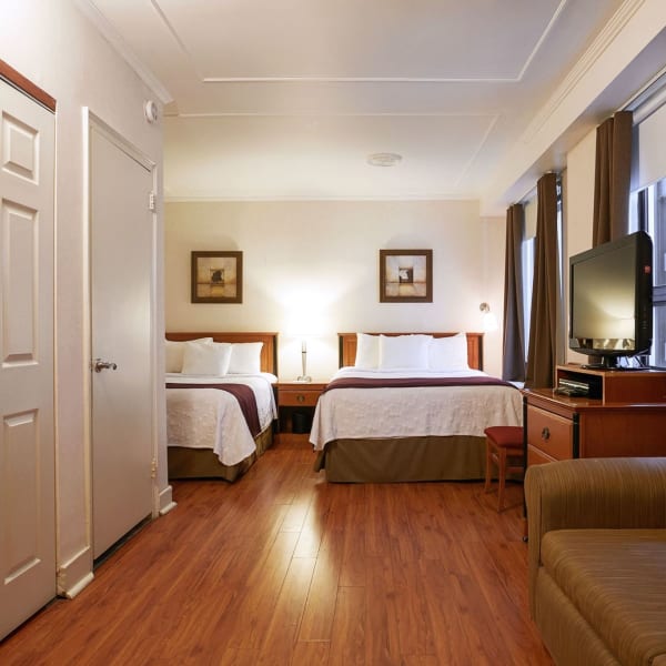 Hôtel St-Denis - Room with two beds