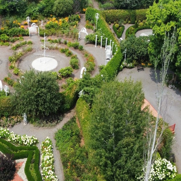 Les Jardins des 5 sens - Aerial view