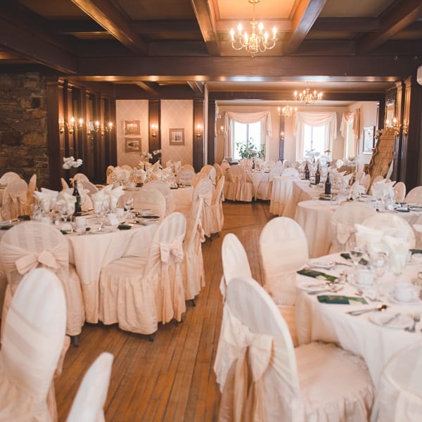 Salle de réception au Manoir Grant.