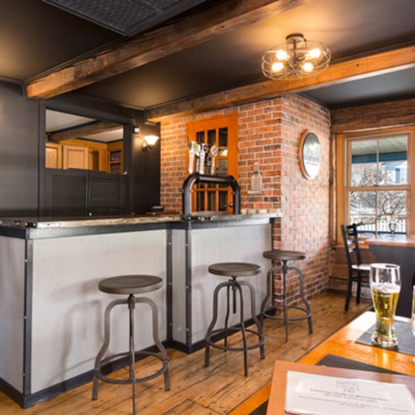 bistro_local_245_1
