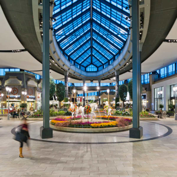 carrefour_laval_1