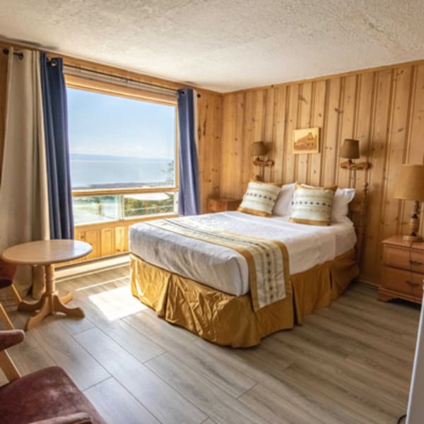 hotel_motel_la_roche_pleureuse_1