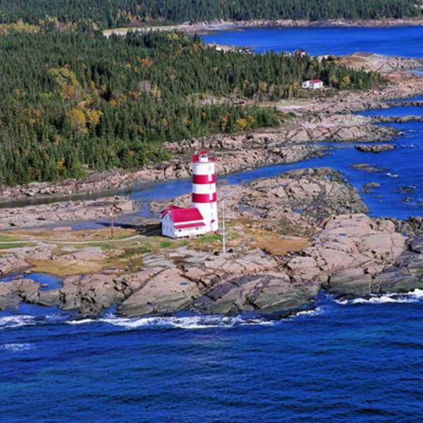 phare_de_pointe_des_monts_1