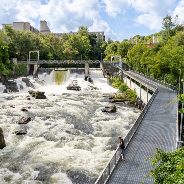 Promenade de la gorge de la Magog.