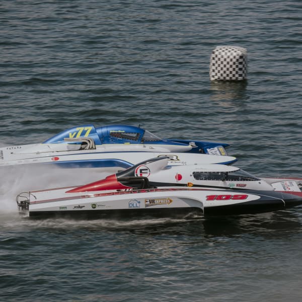Course d'hydroplanes.