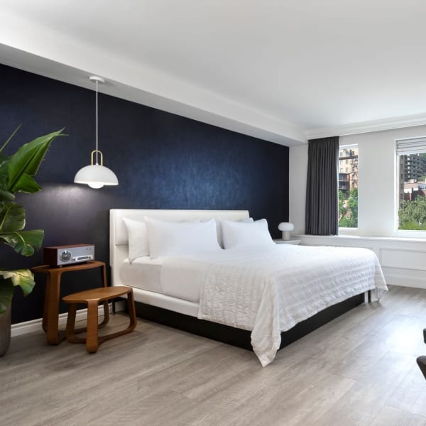 SENS HØTEL - Deluxe King Bed