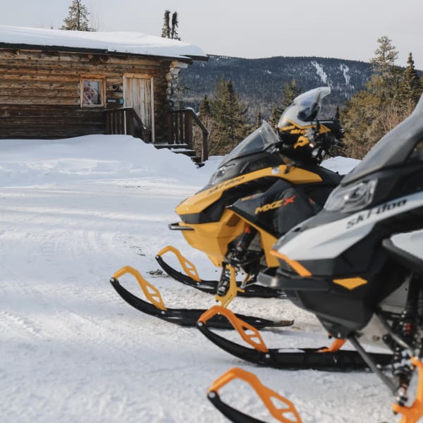 Two snowmobiles from Top Location Charlevoix.
