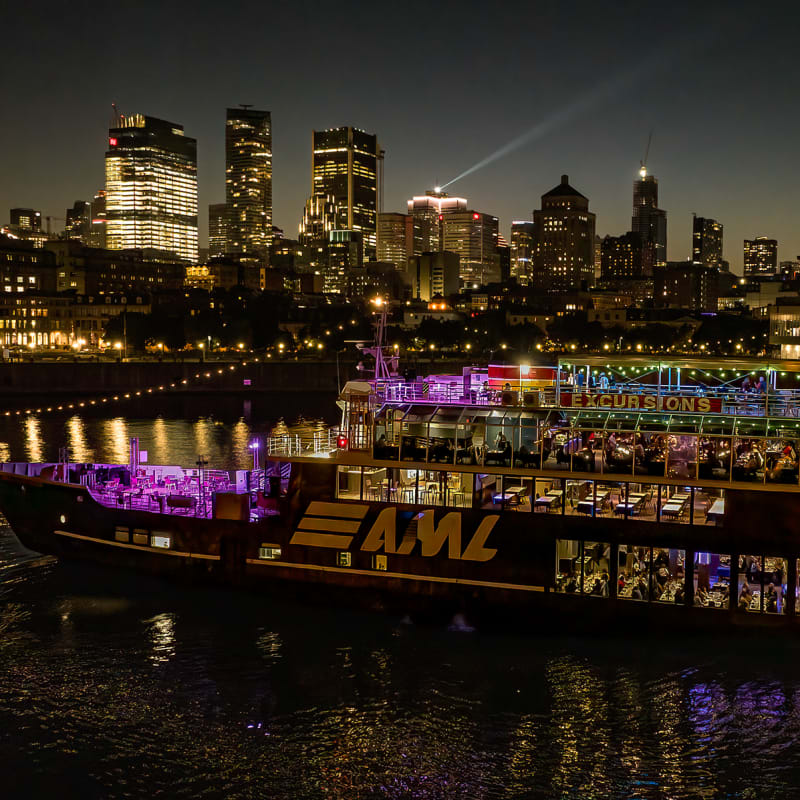 Dinner-cruise in Montréal.