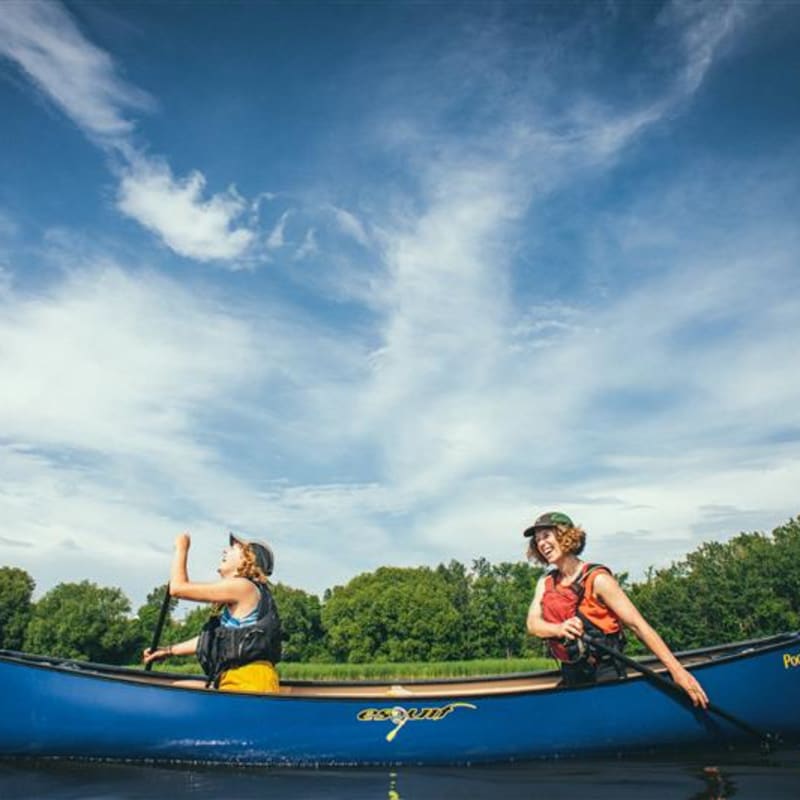 Destination Lac-Saint-Jean : canoe