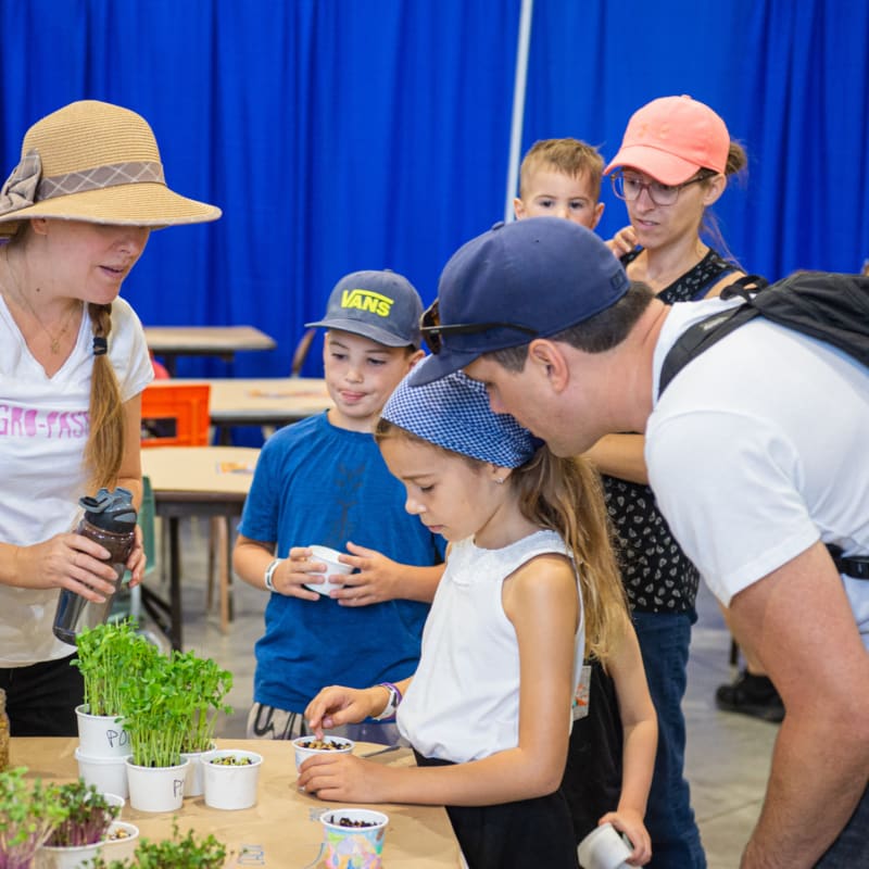 démonstration à l'expo agricole Saint-Hyacinthe.