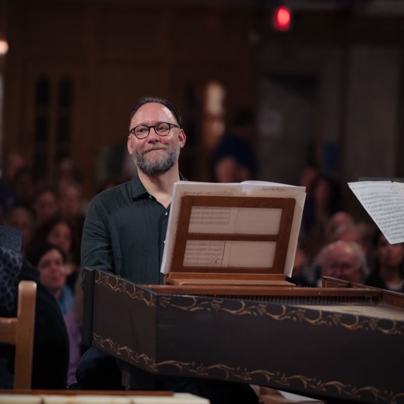 Montreal Baroque Festival - A man playing the piano
