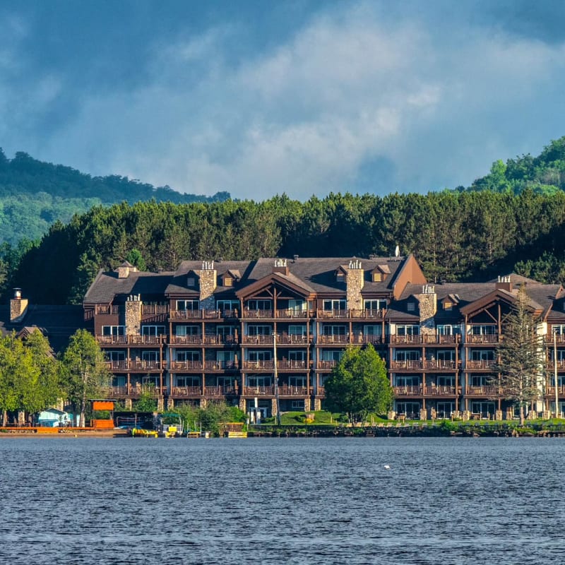 Grand Lodge Mont-Tremblant - Exterior