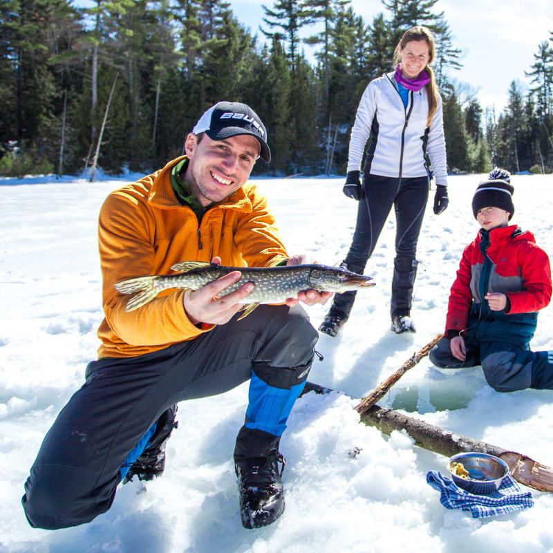Experience unforgettable outdoor adventures in Quebec this winter! - Ice fishing