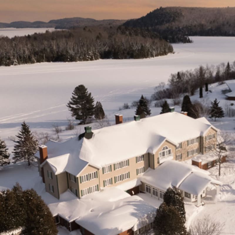 Ôrigine Artisans Hôteliers - Escapades plein air - Auberge du Lac-à-l'Eau Claire