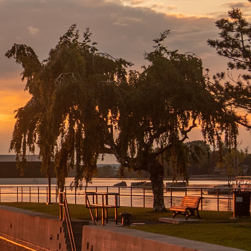 Escape close to home in Sainte-Anne-de-Bellevue - Sunset over the Promenade du canal boardwalk