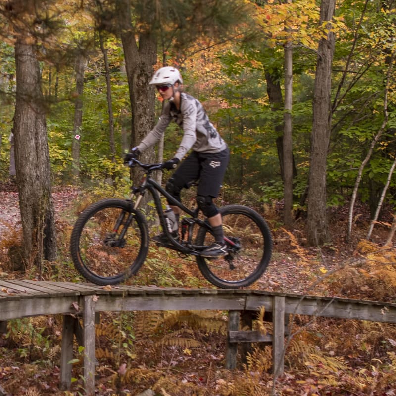 L’automne sous toutes ses couleurs dans Brome-Missisquoi - Parcours de vélo de montagne durant l'automne