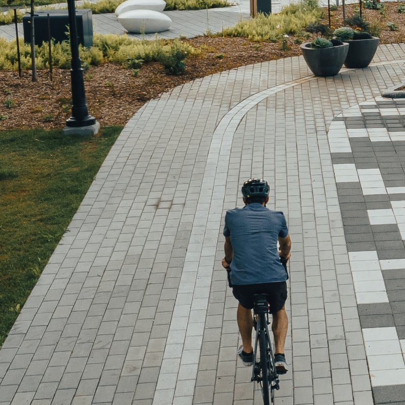 Discover all you can do in Granby! - Downtown Granby