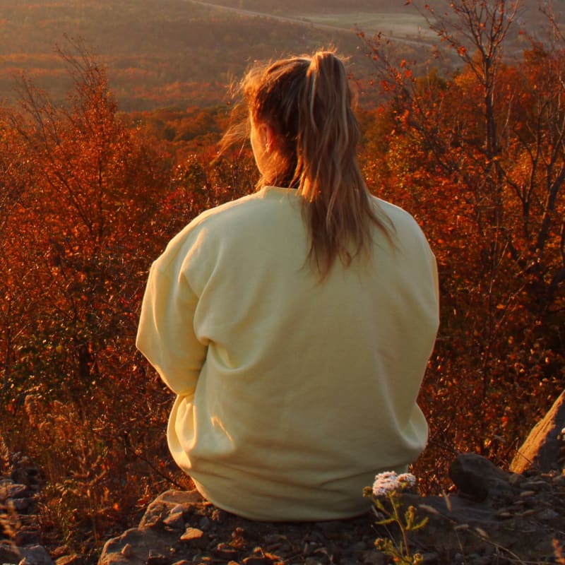 Profitez pleinement de l'automne dans Memphrémagog - Randonneuse au sommet du Mont Orford en automne