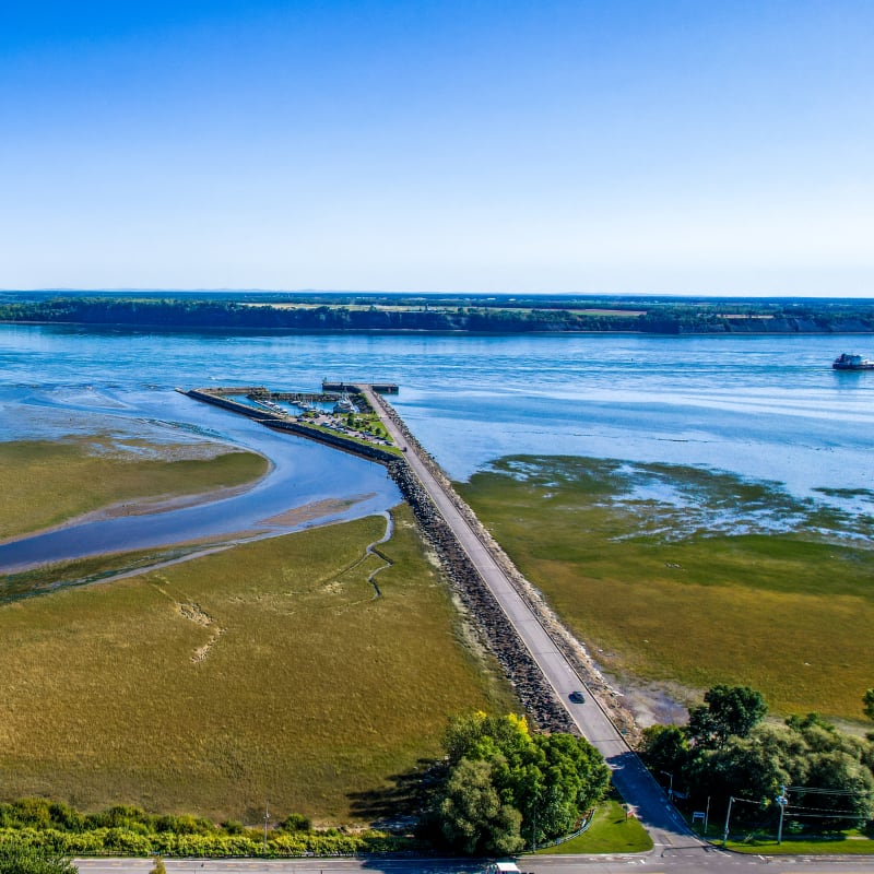 Portneuf: maple syrup, fresh air, cocooning and local flavours – an unbeatable combination for spring! - Aerial view, Portneuf Wharf