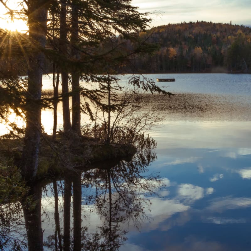 Portneuf: a destination for nature, culture and great food - Lake and mountain