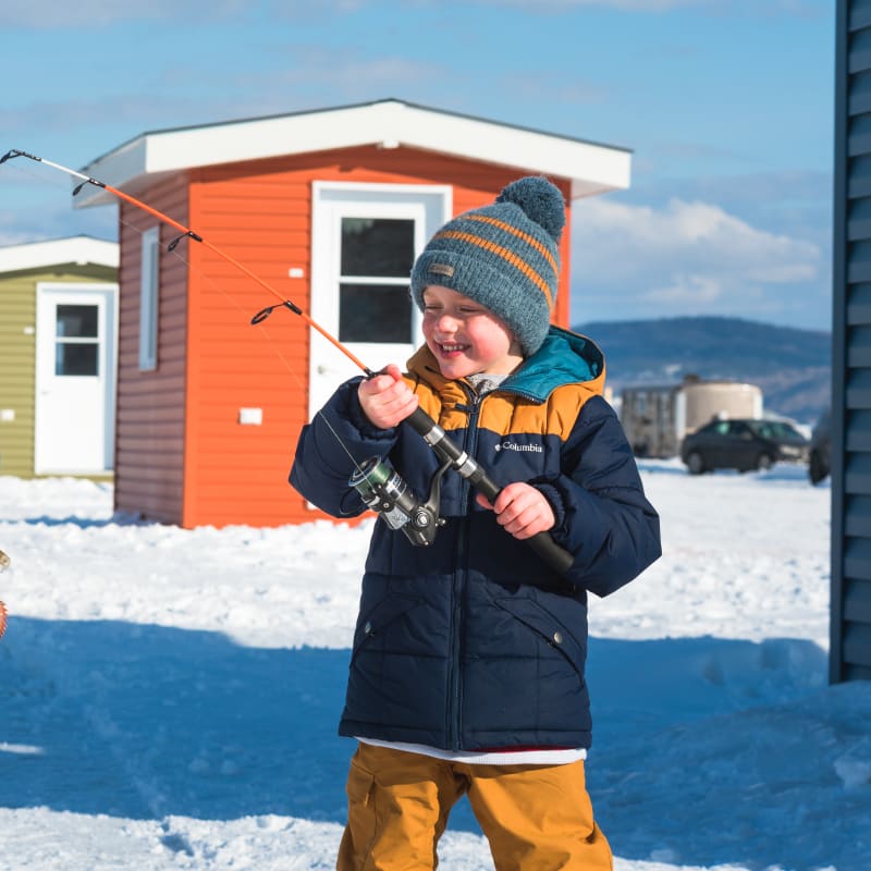 Winter fun in Saguenay–Lac-Saint-Jean - Ice fishing