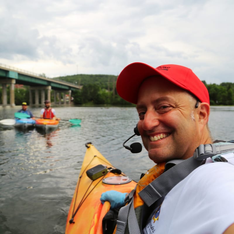 Discover the vibrant beat of Sherbrooke, the heart of the Townships! - Guided kayak tour in the city