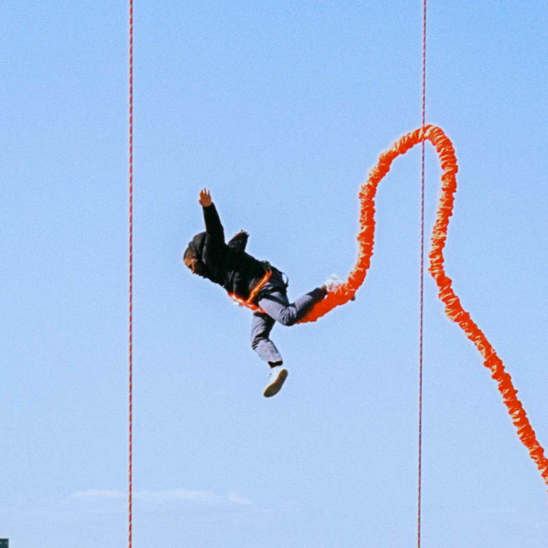 Saut à l'élastique au dessus du Vieux-Port