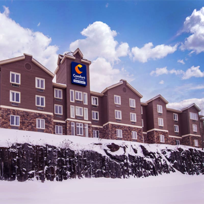 comfort_inn__suites_st_jerome_1_h