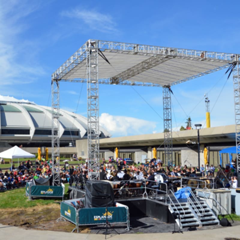 esplanade_du_parc_olympique_7