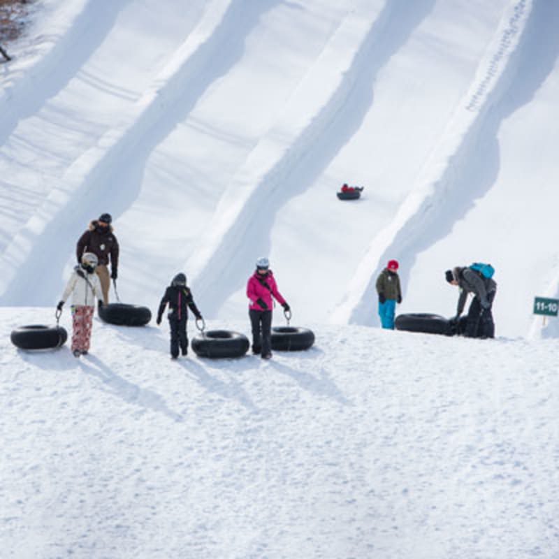 glissades_sur_tube_du_sommet_saint_sauveur_2