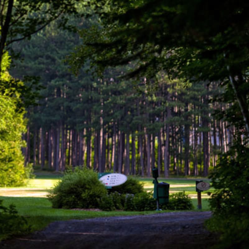 golf_le_grand_vallon_mont_sainte_anne_16