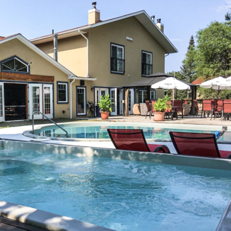 le_montagnard_hotel_condos_et_chalets_3