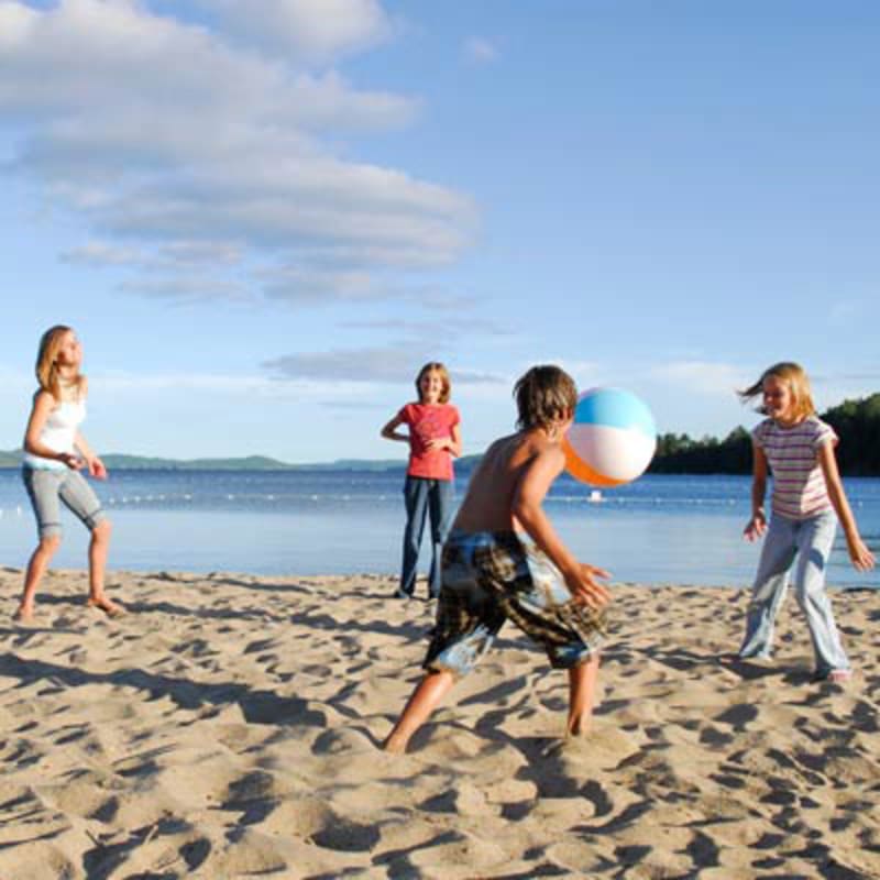 plage_du_centre_touristique_du_lac_simon_2