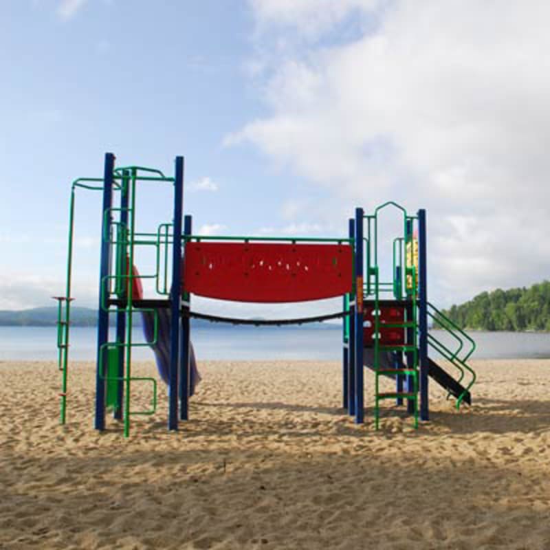 plage_du_centre_touristique_du_lac_simon_3