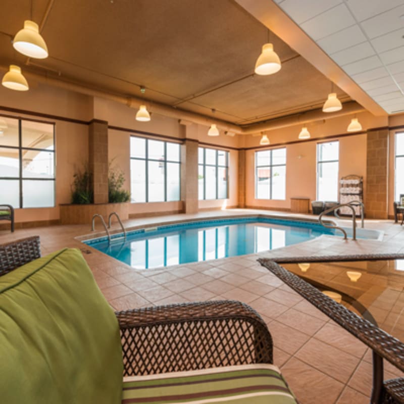 quality_inn__suites_levis_2