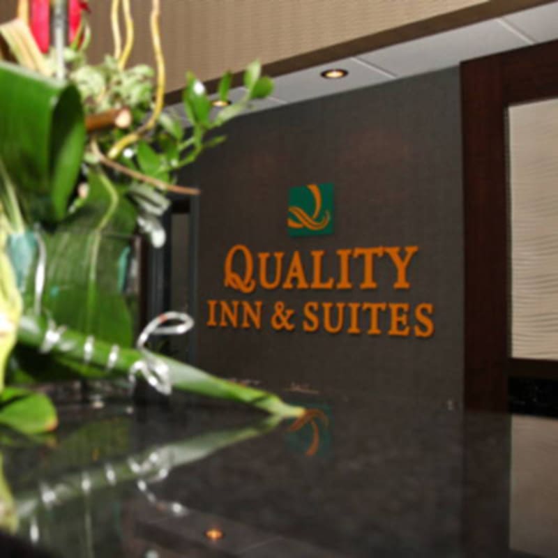 quality_inn__suites_victoriaville_2