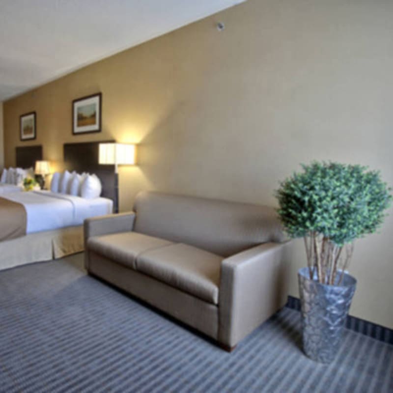 quality_inn__suites_victoriaville_3