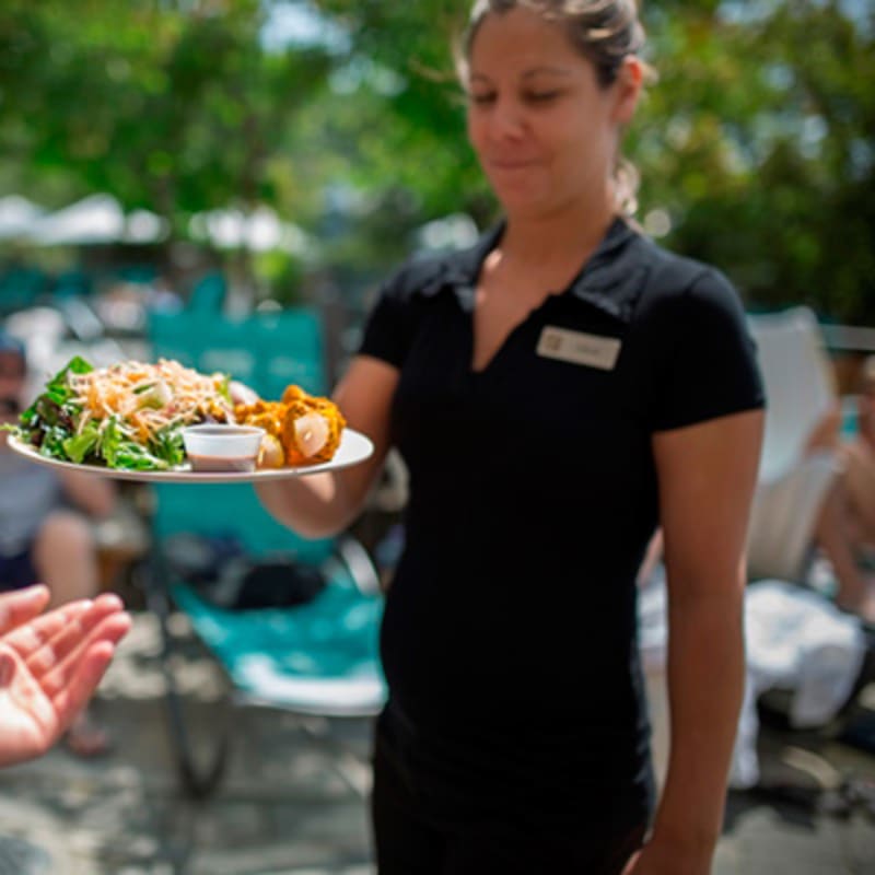 ricochet_cafe__terrasse___fairmont_tremblant_13