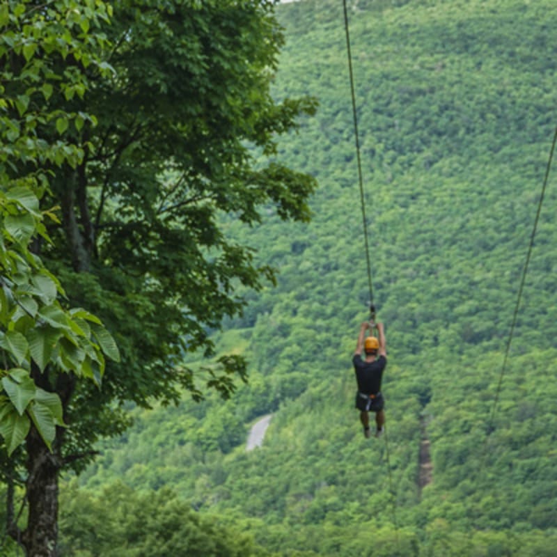 tyrolienne_geante_au_mont_sutton_2