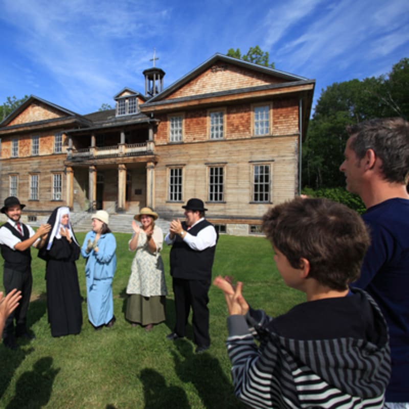 village_historique_de_val_jalbert_hebergement_11