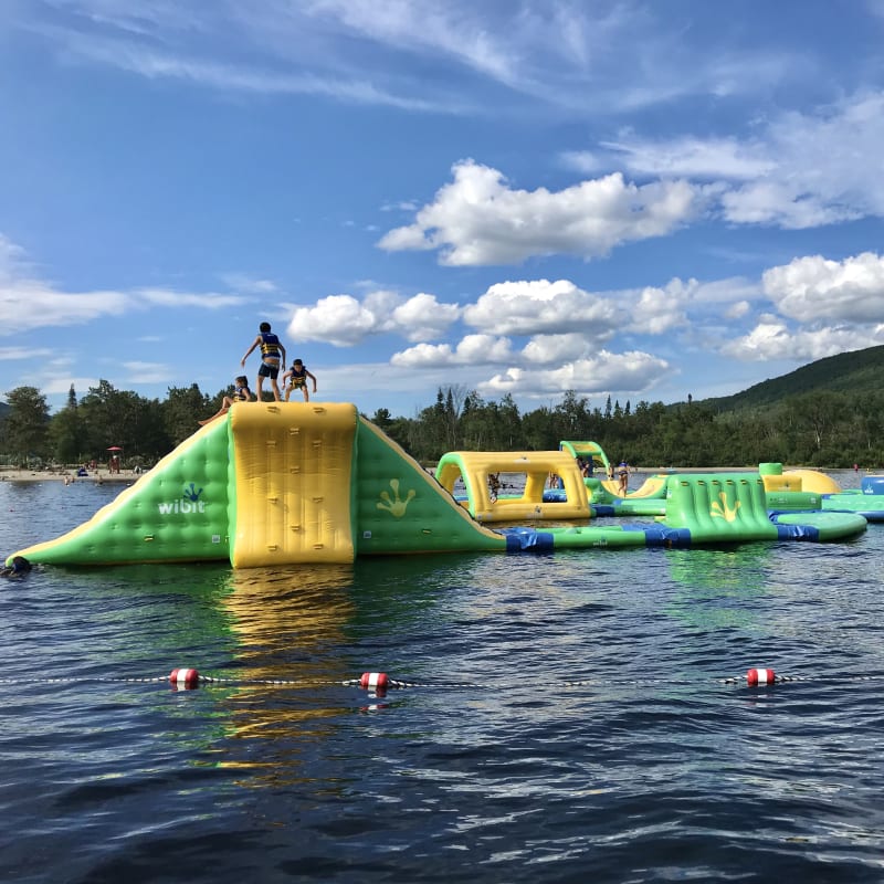 Inflatable structure on the lake at Pohénégamook Beach