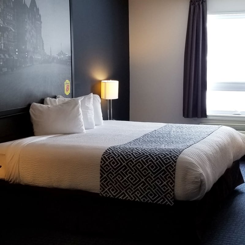 Super 8 Hotel Lachenaie
