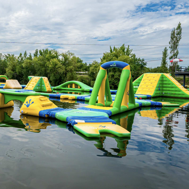 Super Aqua Club
