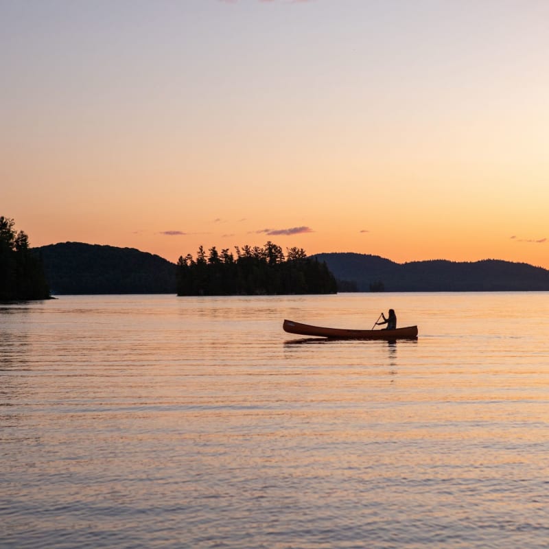 Petite Nation: canoe