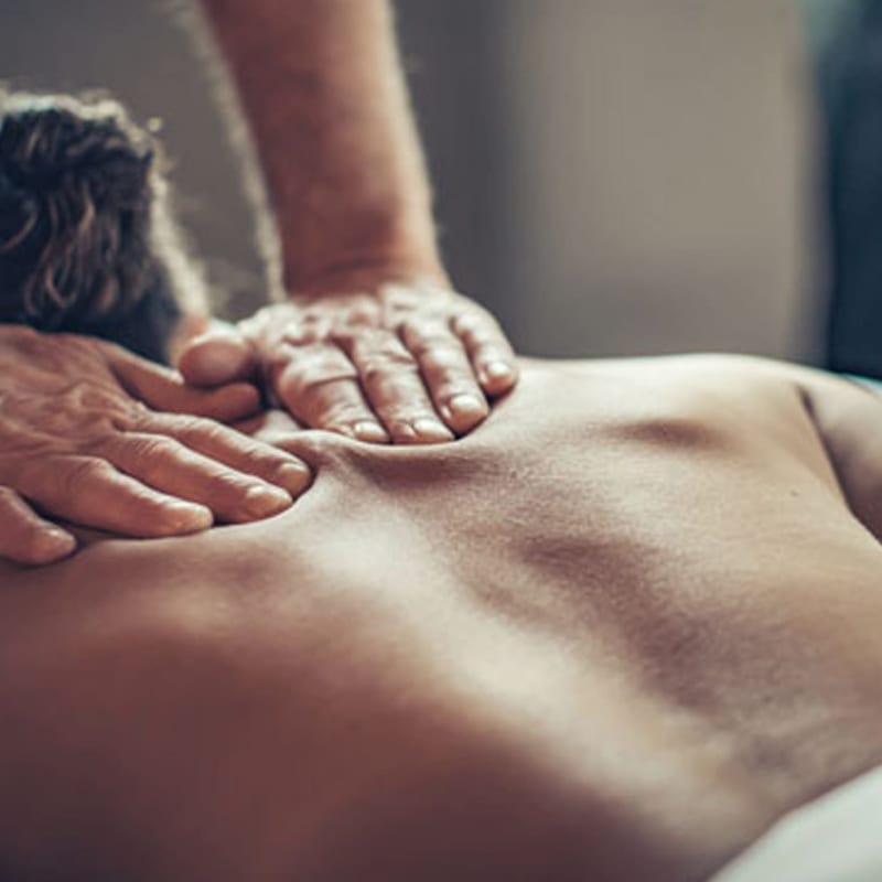 Forfait Massage à la chambre.