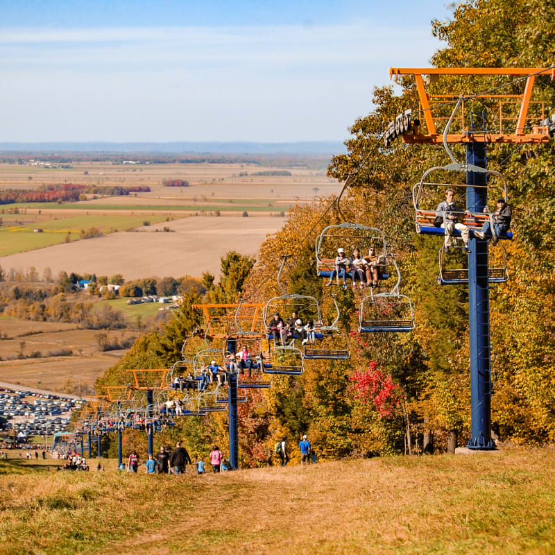 Mont-Rigaud ski lift in autumn
