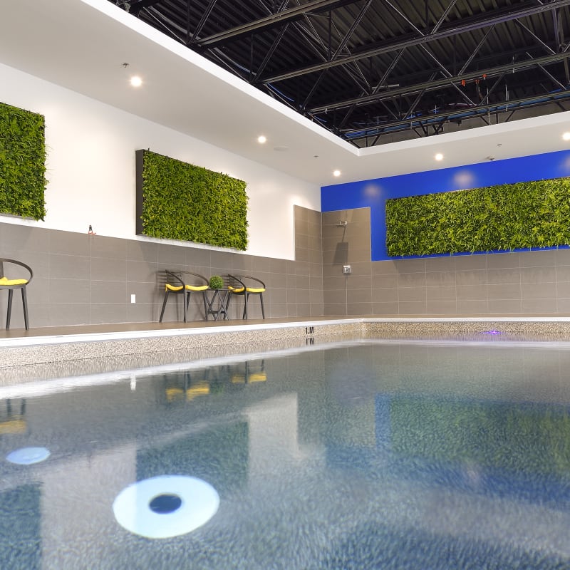 Holiday Inn Express & Suites Vaudreuil-Dorion - Piscine